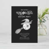 Halloween heksenbezem en enge oogbol kaart (Staand voorkant)