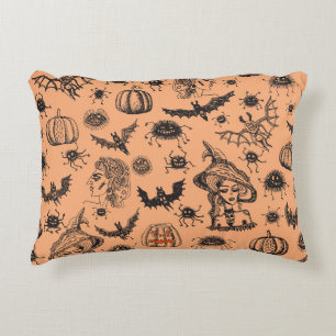 Halloween Heksensilhouet: Cartoon Patroon. Accent Kussen