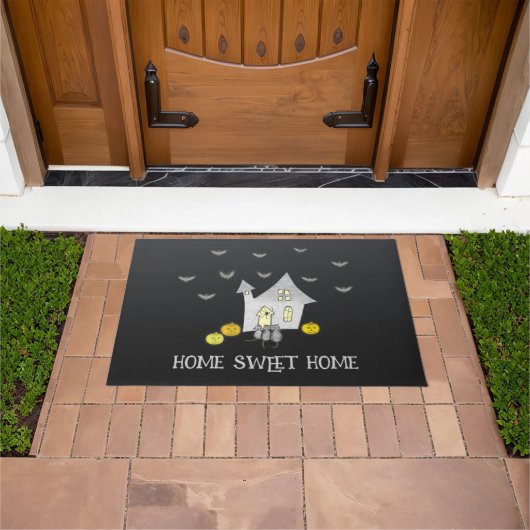 Halloween huis, zwarte katten, vleermuizen, pompoe deurmat (Buiten)