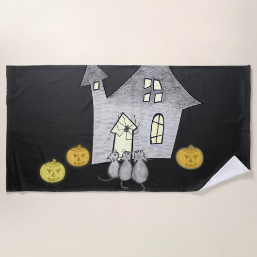 Halloween huis, zwarte katten, vleermuizen, pompoe strandlaken (Voorkant)