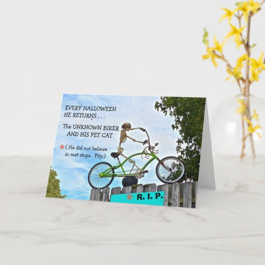 "HALLOWEEN HUMOR/DE ONBEKENDE BIKER"/SKELET KAART (Gele Bloem)