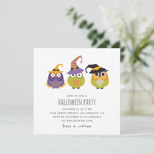 Halloween is een uil. Grappig kinder kostumefeest. Kaart (Staand voorkant)