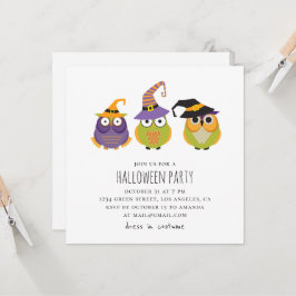 Halloween is een uil. Grappig kinder kostumefeest. Kaart