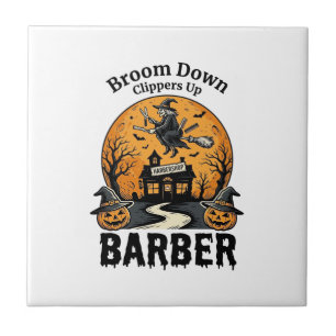 Halloween Kapper Shirt Hekserij Griezelsalon Pun_1 Tegeltje