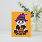 Halloween kawaii Panda met snoepjes Briefkaart (Staand voorkant)