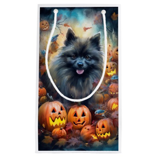 Halloween Keeshond met Pumpkins Scary Klein Cadeauzakje (Voorkant)