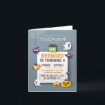 Halloween Kids Birthday Party Foltation<br><div class="desc">Voeg je gegevens toe aan deze prospectieve Halloween-verjaardagsuitnodigingskaart door hierboven op de knop 'Personalize' te klikken. De titel boven de kaart wordt ingesteld terwijl de rest van de tekst kan worden gewijzigd</div>