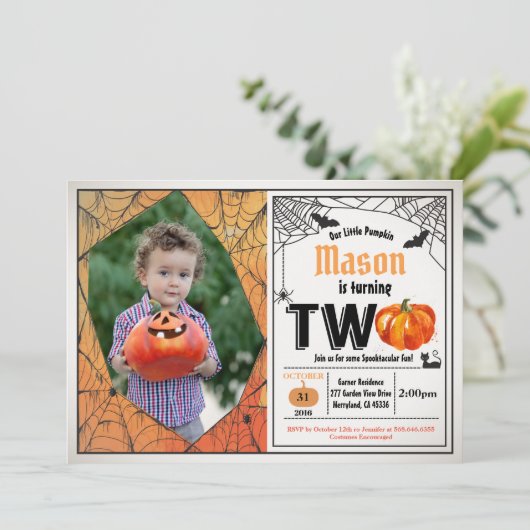 Halloween kind 2e verjaardagsfeest foto kaart (Staand voorkant)