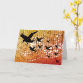 Halloween Kraaien vliegen door brandend spookkaste Kaart (Gele Bloem)