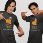 Halloween Laten we Smashed Bachelor Party Bier T-shirt<br><div class="desc">Dit ontwerp werd gecreeerd door digitale kunst. U kunt de stijl van dit shirt veranderen door Meer > onder de stijloptie te kiezen. Het kan worden gepersonaliseerd door op de aanpassingsknop te klikken en de kleur te wijzigen, een naam, initialen of je favoriete woorden toe te voegen. Neem contact met...</div>