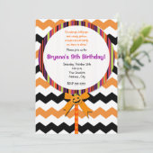 Halloween Lollipop Pumpkin Bow Party Uitnodiging (Staand voorkant)