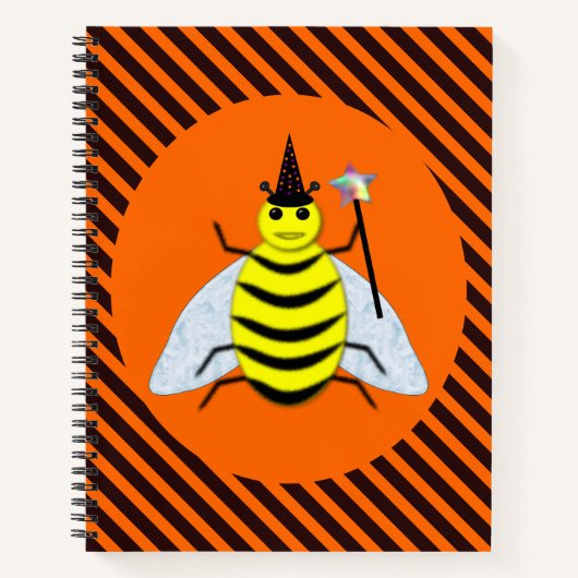 Halloween Magic Bee Witch Oranje en Black Stripes Notitieboek (Voorkant)