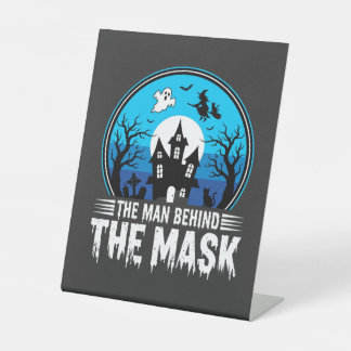 Halloween Man Behind the Mask Haunted House Reclamebord Met Voetstuk