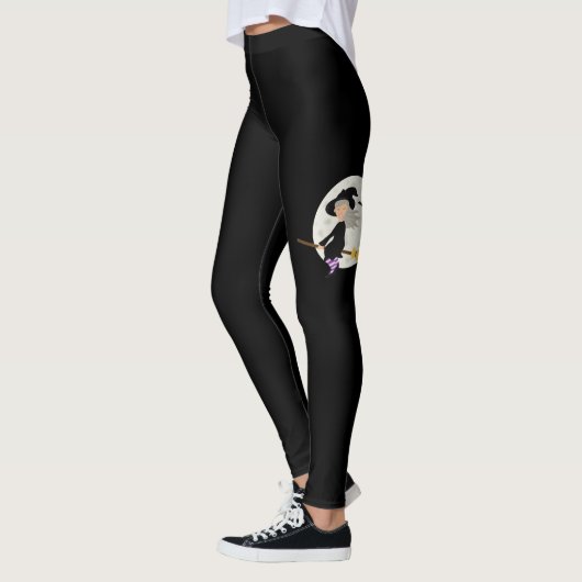 Halloween meisje heks vliegen door de maan zwart leggings (Links)