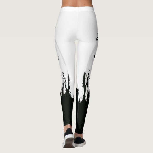 Halloween Modern Spooky Black White Moon Bat Trees Leggings (Achterkant)