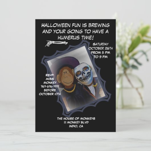 Halloween Monkey-Witch Party Uitnodiging (Staand voorkant)