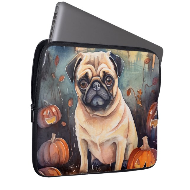 Halloween Mops met Pompoenen Eng Laptop Sleeve (Voorkant Rechts)