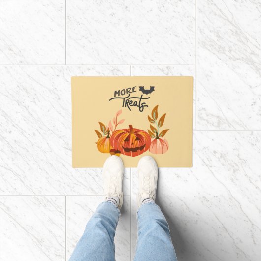 Halloween • MORE TREATS Neutral Fußmatte Deurmat (Binnen)