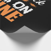 Halloween My Broomstick Runs On Wine Birthday Cadeaupapier (Hoek)