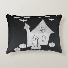 Halloween nacht met spookhuis, vleermuizen, pompoe accent kussen