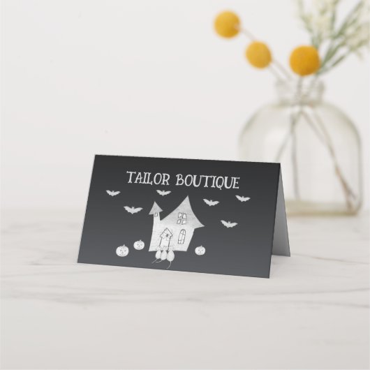 Halloween nacht met spookhuis, vleermuizen, pompoe afsprakenkaart (Voorkant)