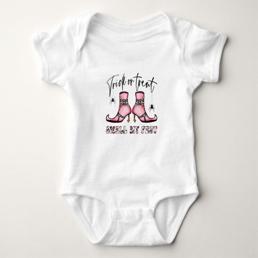 Halloween new baby born, custom baby name romper (Voorkant)