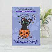 Halloween nodigt zwarte kat uit die van pompoen sp kaart (Staand voorkant)