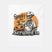 Halloween Nurse Design Oversized T-shirt Fleece Deken (Voorkant)
