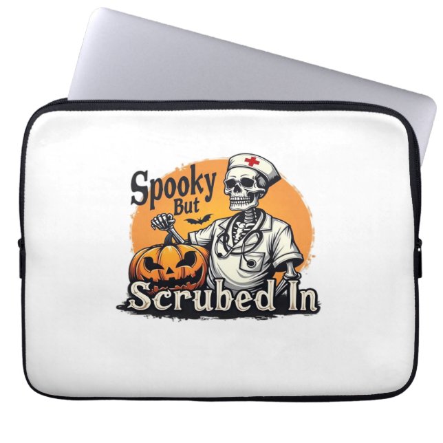 Halloween Nurse Design Oversized T-shirt Laptop Sleeve (Voorkant)