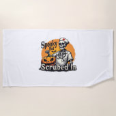 Halloween Nurse Design Oversized T-shirt Strandlaken (Voorkant)