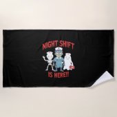 Halloween Nurse Funny Ghost Skeleton Zombie Essent Strandlaken (Voorkant)