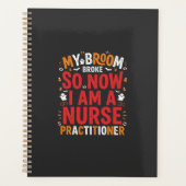 Halloween Nurse Practitioner Bezem Gebroken Ontwer Planner (Voorkant)