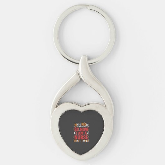 Halloween Nurse Practitioner Bezem Gebroken Ontwer Sleutelhanger (Voorkant)