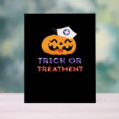 Halloween Nurse Trick of Treatment Classic T-Shirt Acryl Bord (Neutraal)