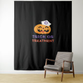 Halloween Nurse Trick of Treatment Classic T-Shirt Wandkleed (In situ)