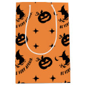 Halloween Oranje Black Spooky Pumpkin Witch Medium Cadeauzakje (Voorkant)