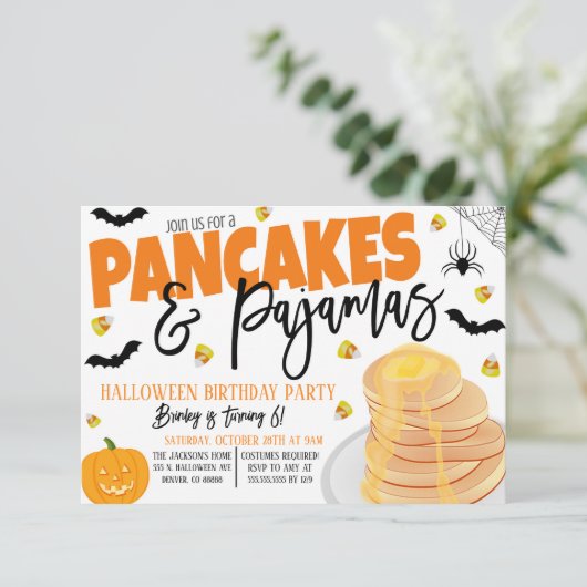 Halloween Pancakes en pyjama-uitnodiging Kaart (Staand voorkant)