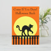 Halloween Party Black Cat op Fence Moon Sinaasappe Kaart (Staand voorkant)