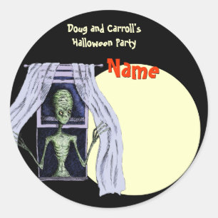 Halloween Party Name Tag - Creepy Window Alien Ronde Sticker