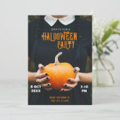 Halloween party pompoen meisje zwarte jurk kaart (Staand voorkant)