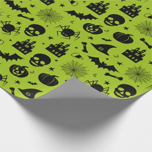 Halloween Pattern Green en Black Cadeaupapier (Hoek)