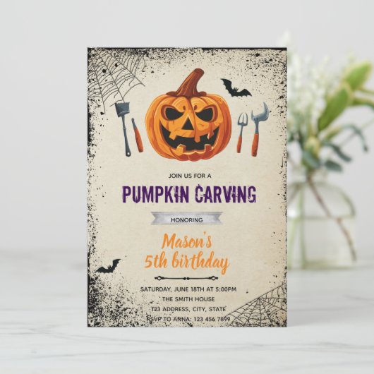 Halloween pompoen carving uitnodiging (Staand voorkant)