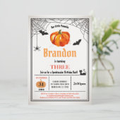 Halloween pompoen kinderen verjaardag jongen of me kaart (Staand voorkant)