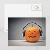 Halloween pompoen met hoofdtelefoon voor muziek briefkaart (Voorkant / Achterkant)