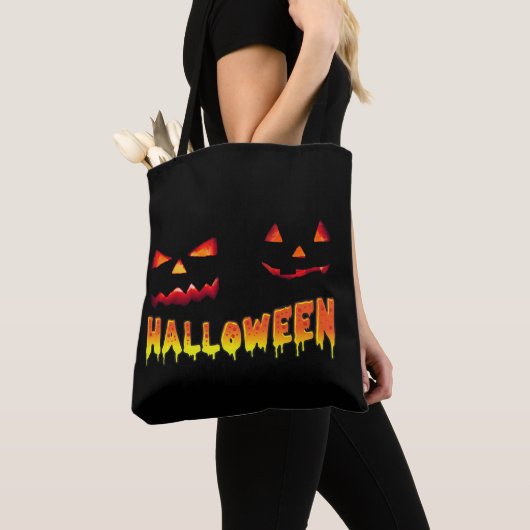 HALLOWEEN POMPOENEN LACHEN IN HET DONKER TOTE BAG (Dichtbij)
