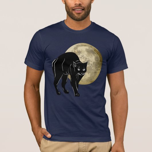 Halloween Prowling Black Cat op een Volle Maan T-shirt (Voorkant)