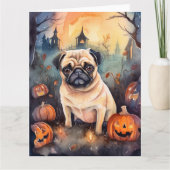 Halloween-pug met pompoenen griezelig kaart (Voorkant)