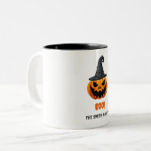 Halloween Pumpkin "BOO!" – Persoonlijke naam Tweekleurige Koffiemok (Voorkant links)