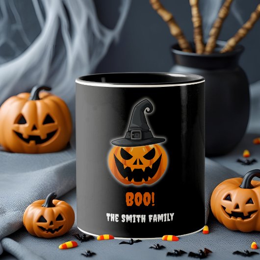 Halloween Pumpkin "BOO!" – Persoonlijke naam Tweekleurige Koffiemok
