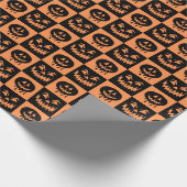 Halloween Pumpkin Face Ghost Spooky Pattern Cadeaupapier (Hoek)